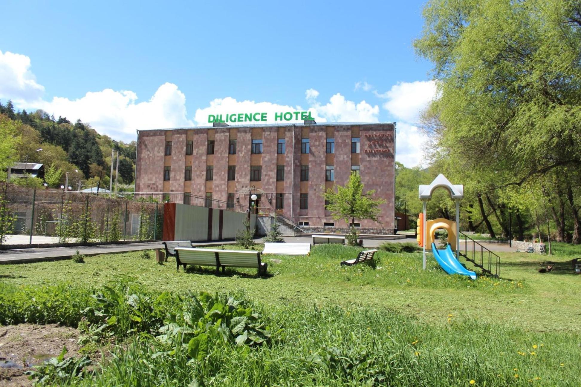 Diligence Hotel & Restaurant ดีลีจาน ภายนอก รูปภาพ